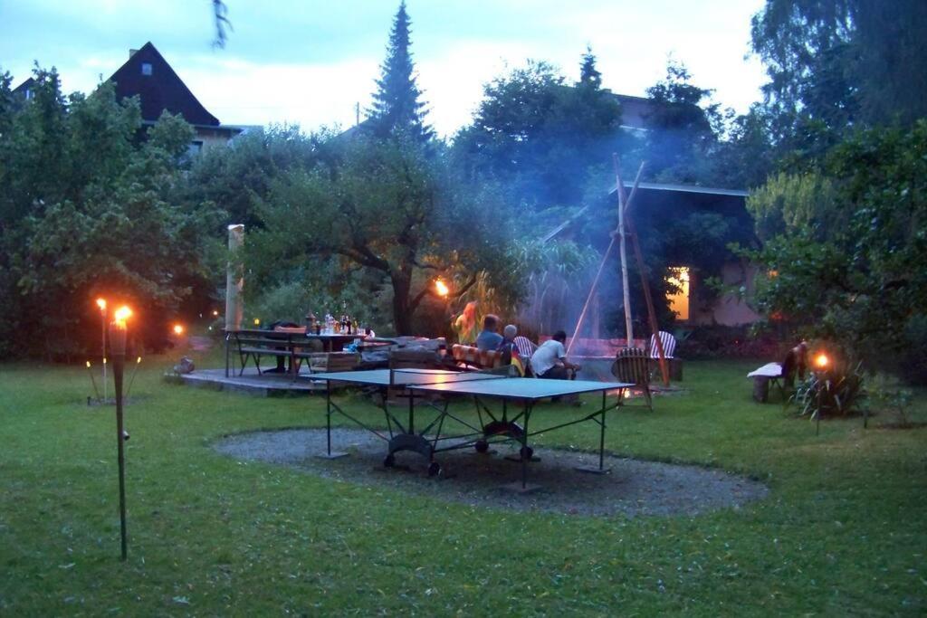 Gartentraum, Feuergrill, Kids-Spielwelt, 4Raeume Hartenstein  Экстерьер фото
