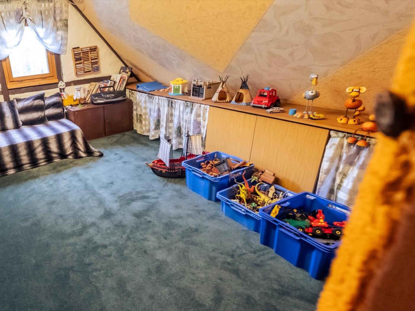 Gartentraum, Feuergrill, Kids-Spielwelt, 4Raeume Hartenstein  Экстерьер фото
